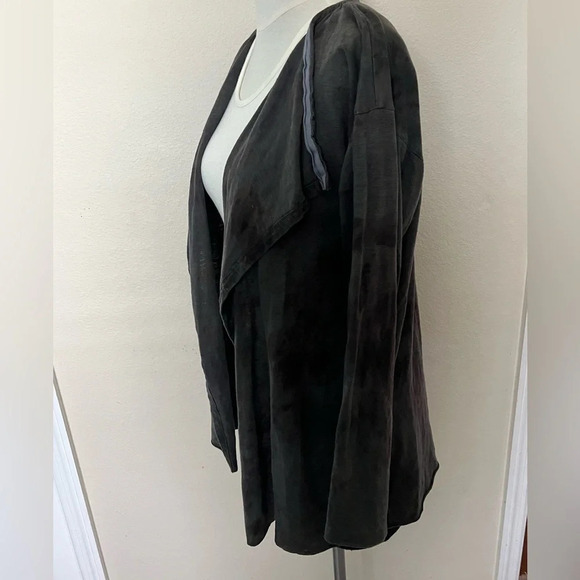 OLIVVI Open Front Cotton Top - Picture 4 of 6